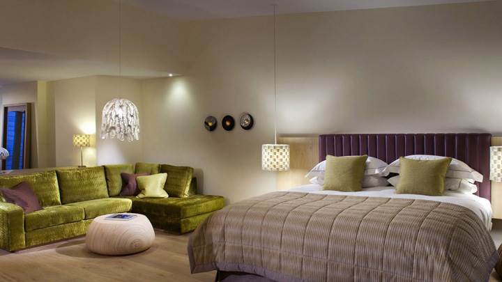 White Background Bedroom And Green Sofa